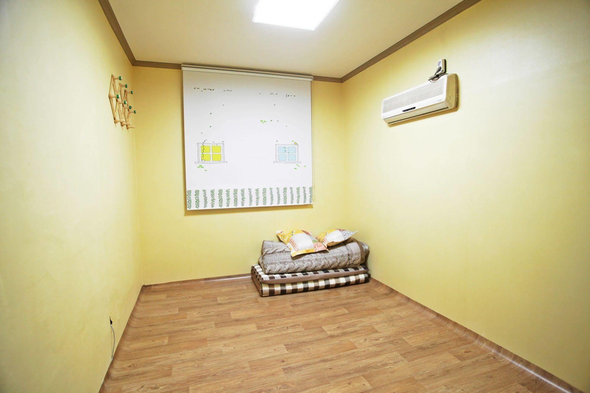 Dadam Guesthouse Yeosu Esterno foto